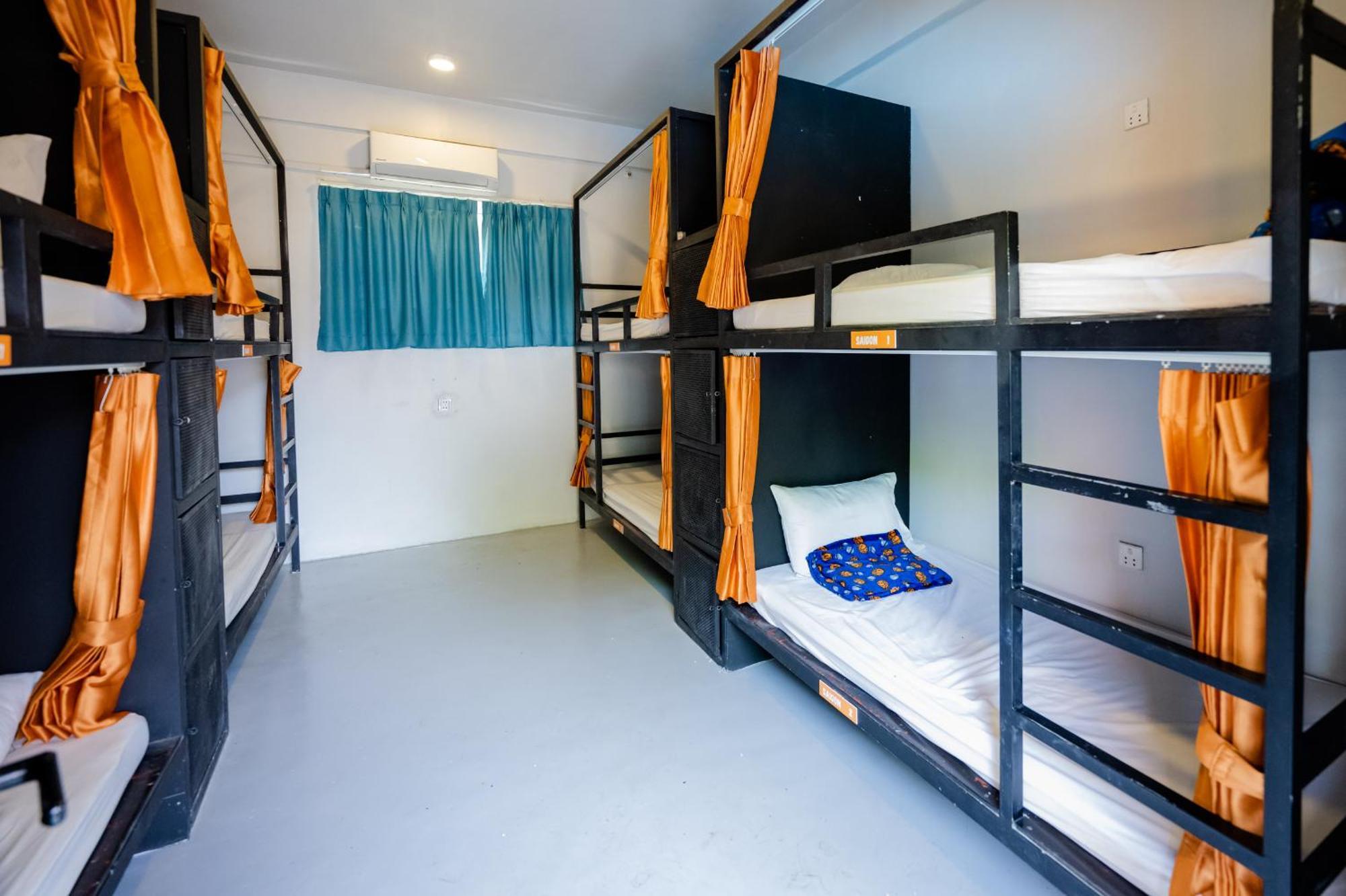 White Rabbit Hostel Siem Reap Exterior photo